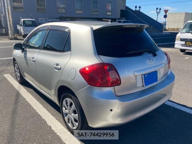 Toyota AURIS 2007-10 8561229-4