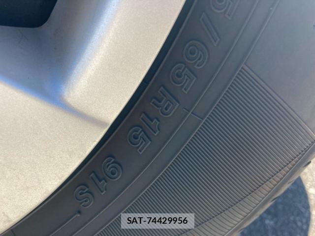 Toyota AURIS 2007-10 8561229-8