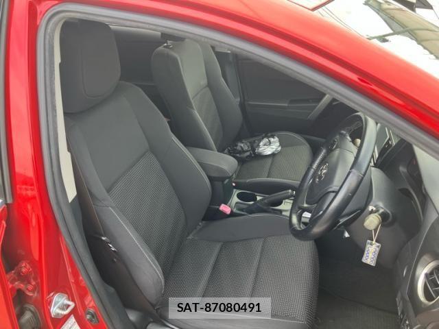 Toyota AURIS 2014-01 8625907-13