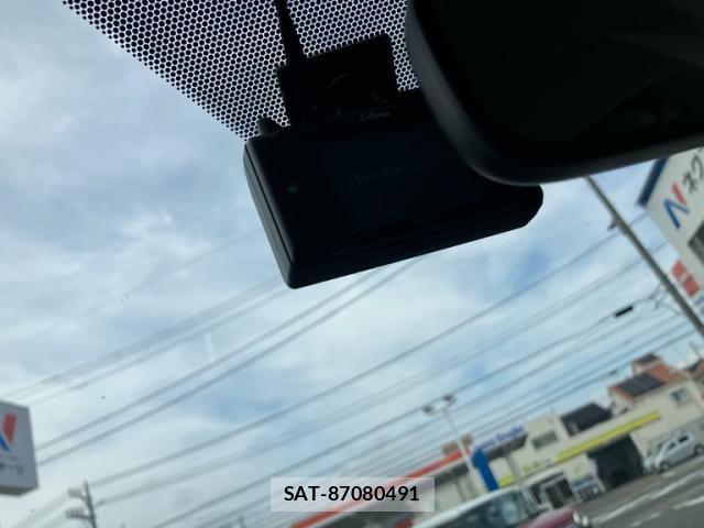 Toyota AURIS 2014-01 8625907-20