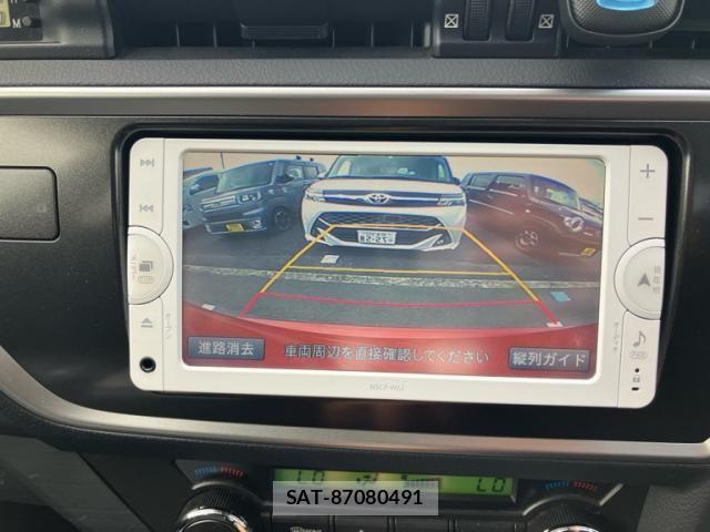 Toyota AURIS 2014-01 8625907-23