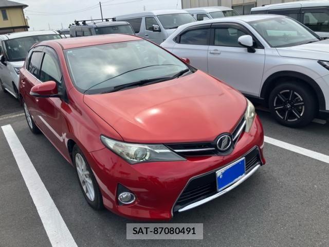 Toyota AURIS 2014-01 8625907-2