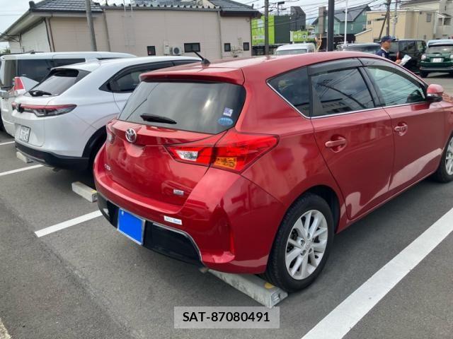 Toyota AURIS 2014-01 8625907-3
