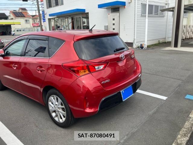 Toyota AURIS 2014-01 8625907-4
