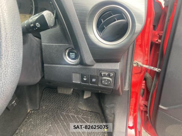 Toyota AURIS 2013-08 8625906-14