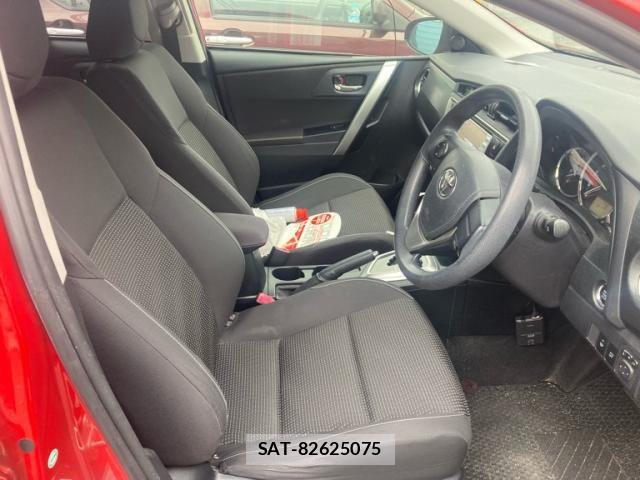 Toyota AURIS 2013-08 8625906-15