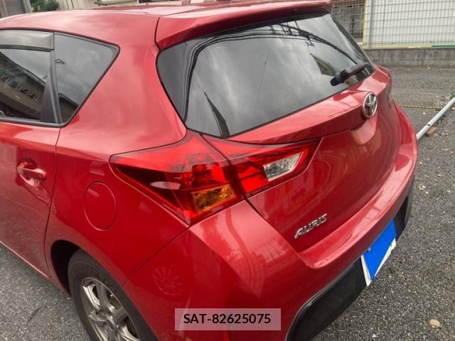 Toyota AURIS 2013-08 8625906-7