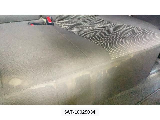 Toyota AURIS 2016-02 8625905-27