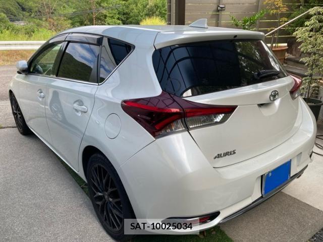 Toyota AURIS 2016-02 8625905-2