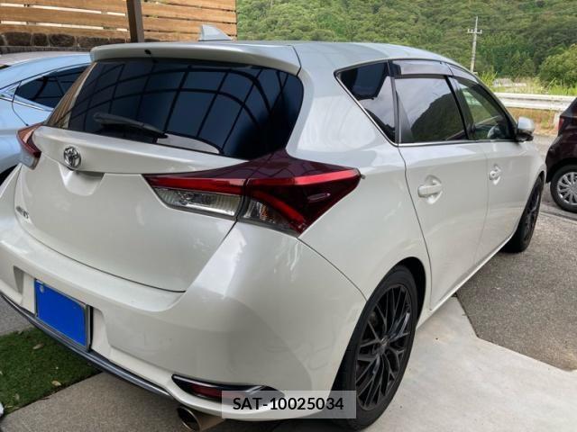 Toyota AURIS 2016-02 8625905-3