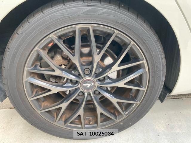 Toyota AURIS 2016-02 8625905-5