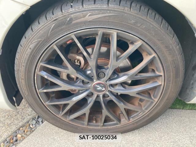 Toyota AURIS 2016-02 8625905-7