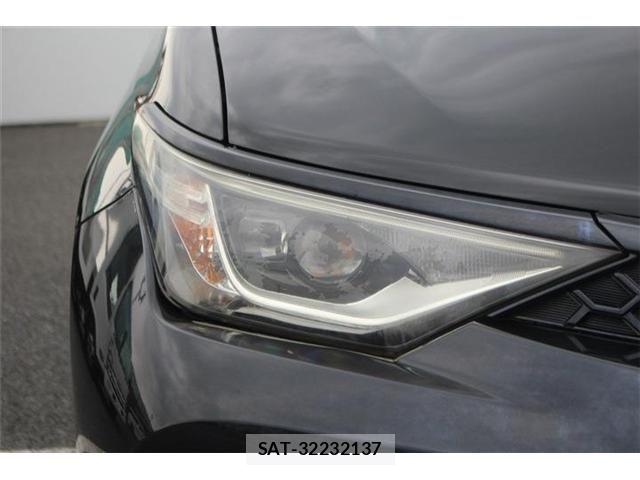 Toyota AURIS 2016-06 8625904-11