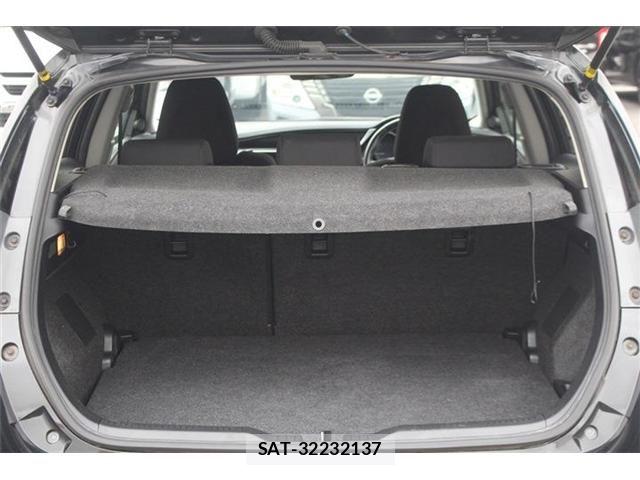 Toyota AURIS 2016-06 8625904-17