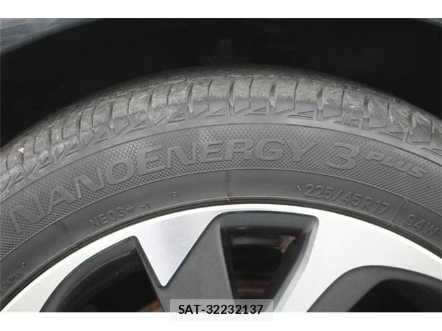 Toyota AURIS 2016-06 8625904-26