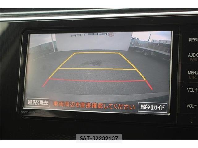 Toyota AURIS 2016-06 8625904-2