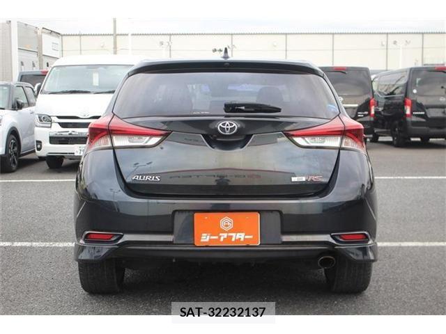 Toyota AURIS 2016-06 8625904-8