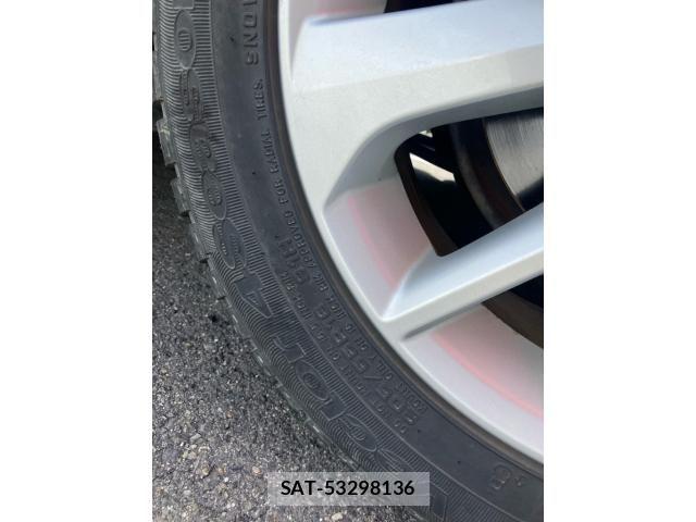 Toyota AURIS 2013-01 8658118-6
