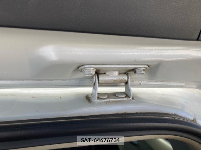 Toyota AURIS 2010-09 8658123-16