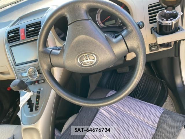 Toyota AURIS 2010-09 8658123-21