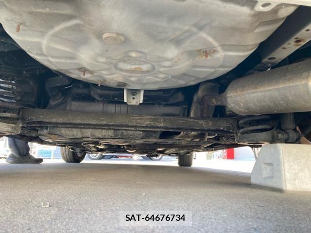 Toyota AURIS 2010-09 8658123-6