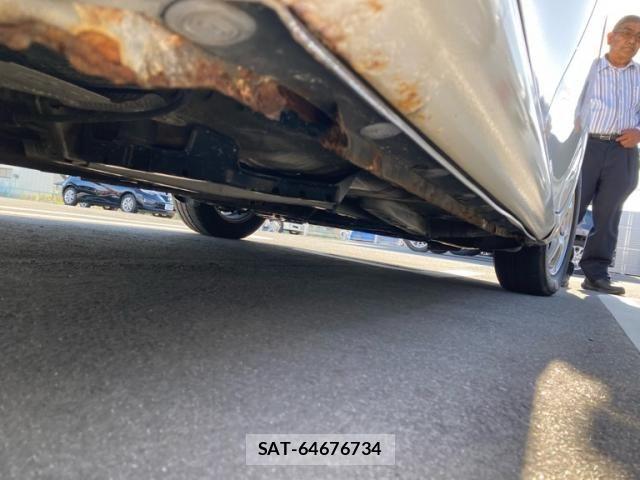 Toyota AURIS 2010-09 8658123-8
