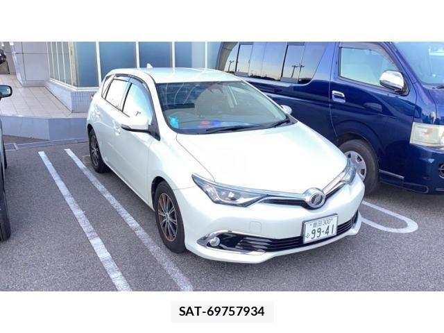 Toyota AURIS 2015-11 8665835-0