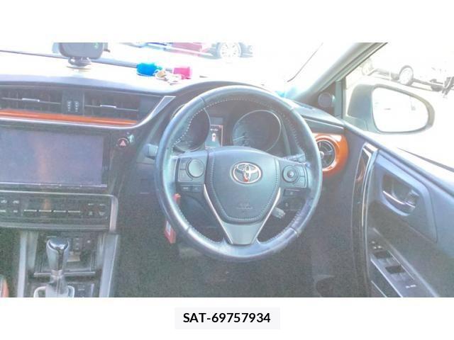 Toyota AURIS 2015-11 8665835-13