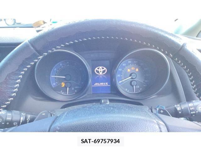 Toyota AURIS 2015-11 8665835-14