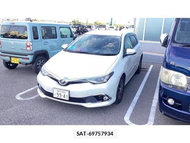 Toyota AURIS 2015-11 8665835-1