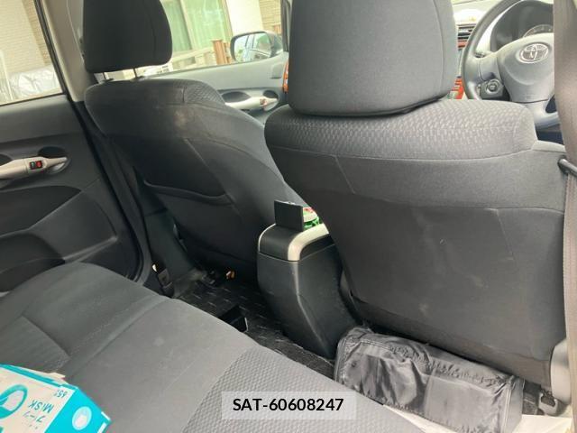 Toyota AURIS 2007-10 8658122-12