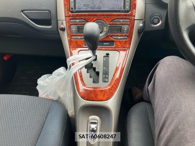 Toyota AURIS 2007-10 8658122-17