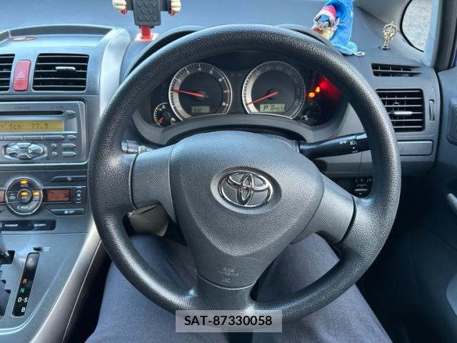 Toyota AURIS 2007-10 8665836-11