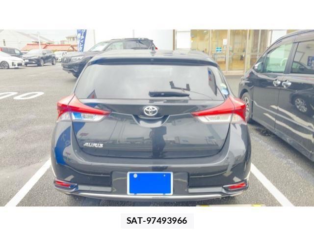 Toyota AURIS 2016-06 8779567-1