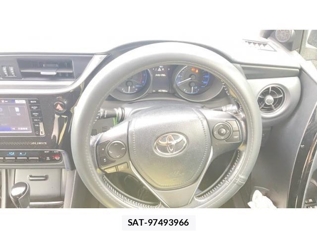 Toyota AURIS 2016-06 8779567-2