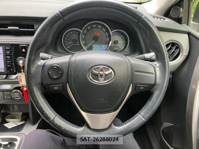 Toyota AURIS 2015-02 8795327-13