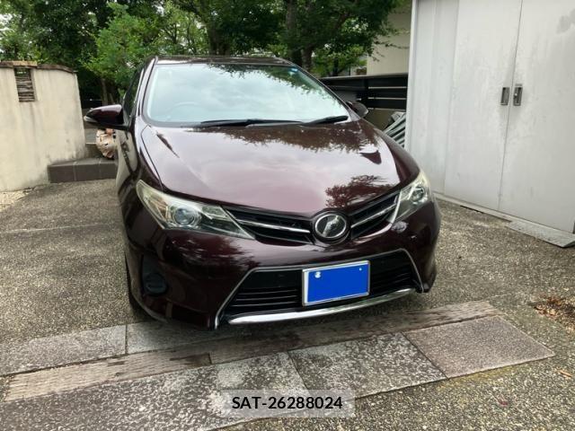 Toyota AURIS 2015-02 8795327-1