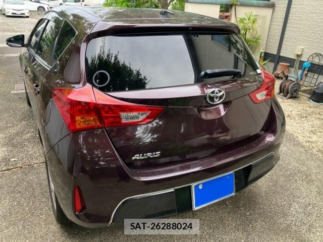 Toyota AURIS 2015-02 8795327-4