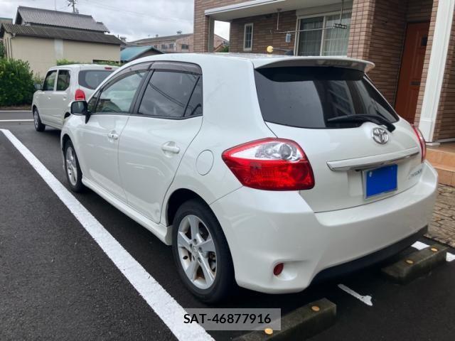 Toyota AURIS 2010-06 8795326-3