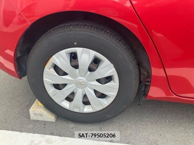 Toyota AURIS 2013-01 8827942-5