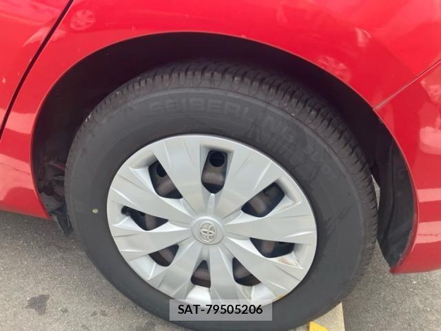 Toyota AURIS 2013-01 8827942-6