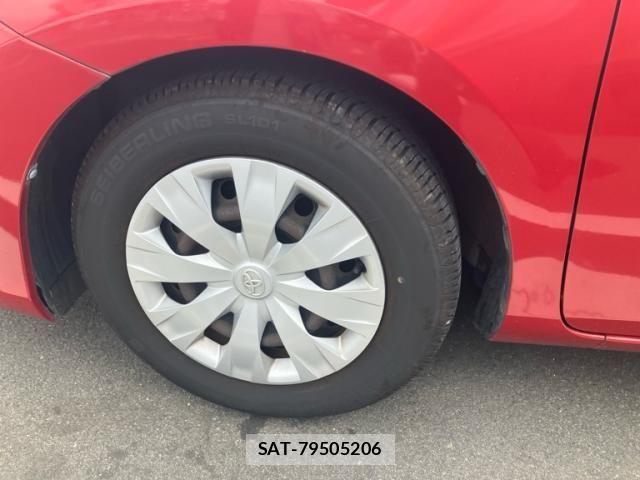 Toyota AURIS 2013-01 8827942-7