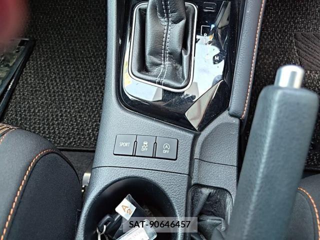Toyota AURIS 2016-09 8848304-18