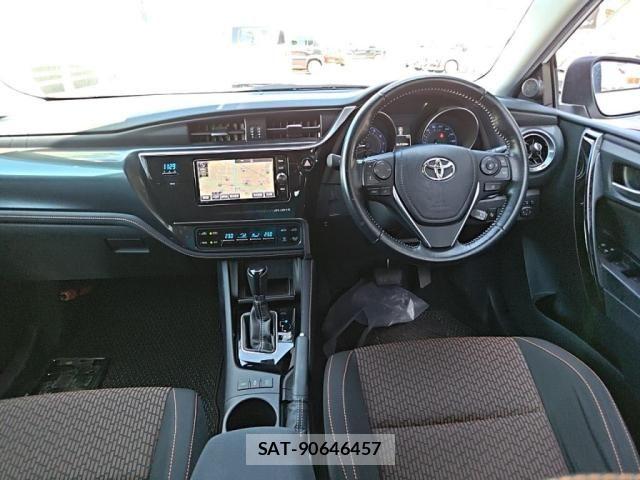 Toyota AURIS 2016-09 8848304-2
