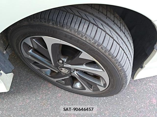 Toyota AURIS 2016-09 8848304-29
