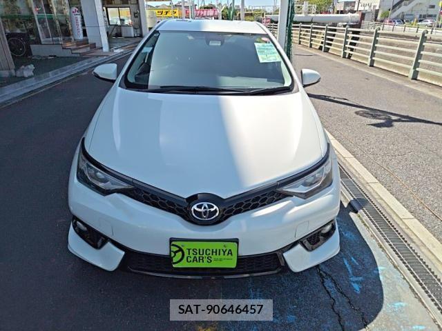 Toyota AURIS 2016-09 8848304-8