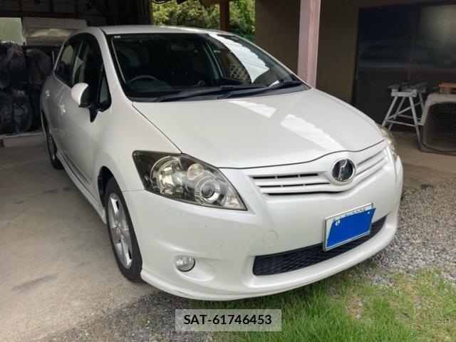 Toyota AURIS 2012-06 8870473-0