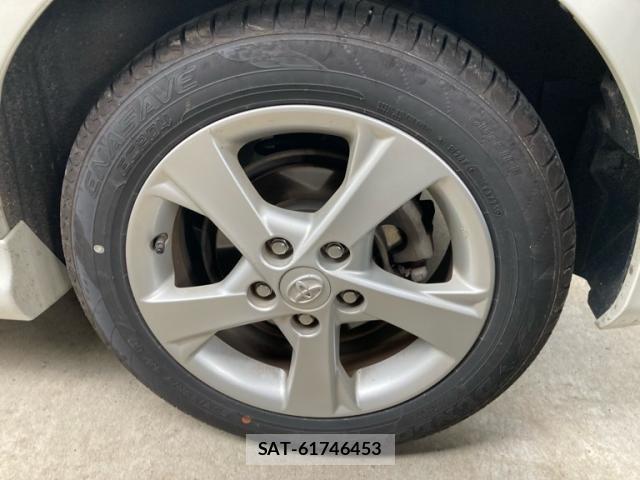 Toyota AURIS 2012-06 8870473-9