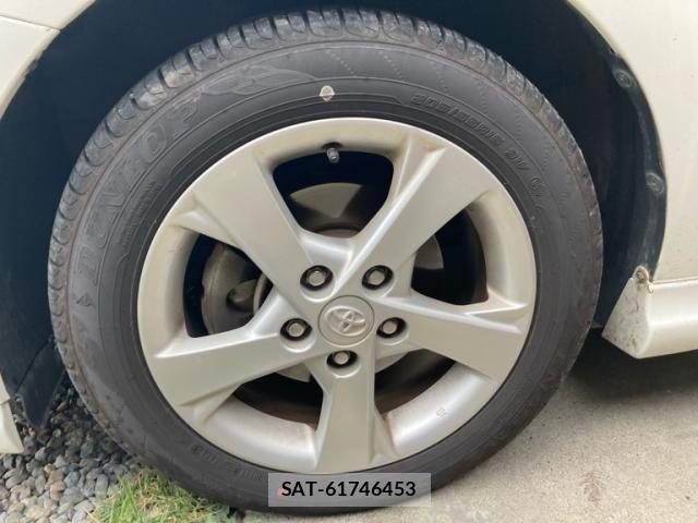Toyota AURIS 2012-06 8870473-10