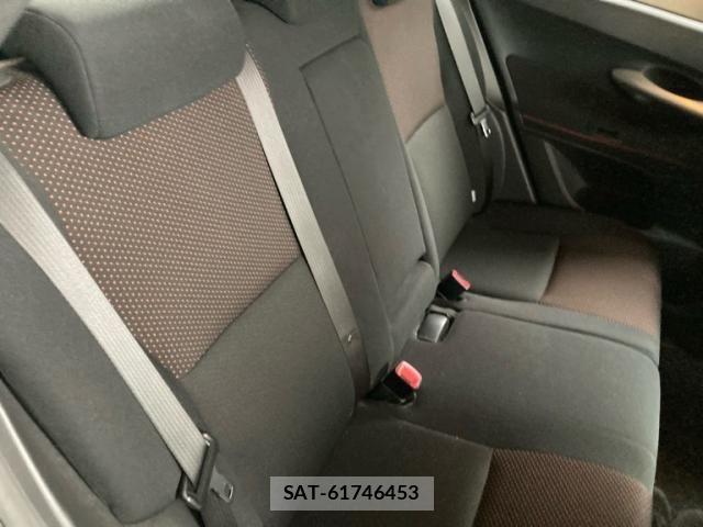 Toyota AURIS 2012-06 8870473-13